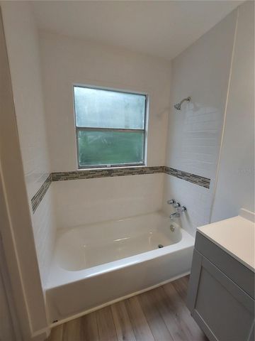 253 N BLUE LAKE AVENUE, Deland, FL 32724