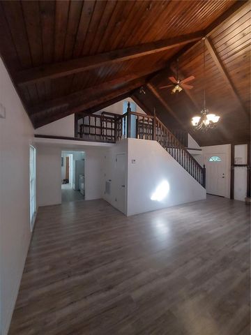 253 N BLUE LAKE AVENUE, Deland, FL 32724