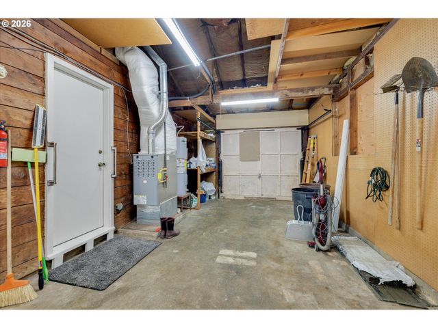 406 EASTFIELD Dr, Oregon City, OR 97045