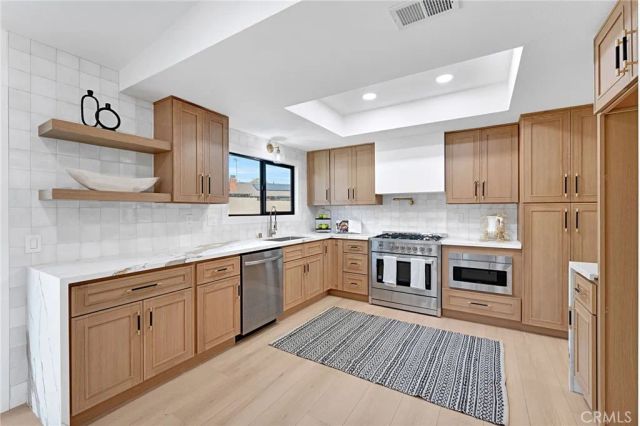 467 Lee Ave, Claremont, CA 91711
