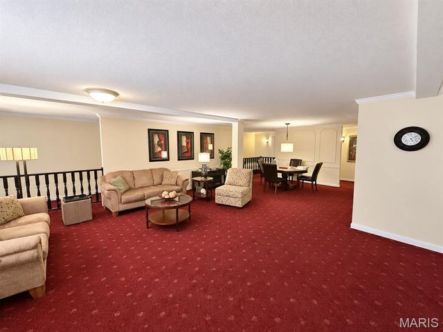 15631 Hedgeford Court 9, Chesterfield, MO 63017