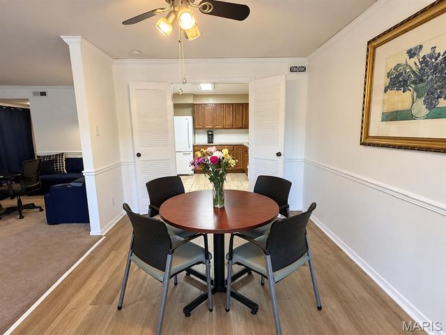 15631 Hedgeford Court 9, Chesterfield, MO 63017