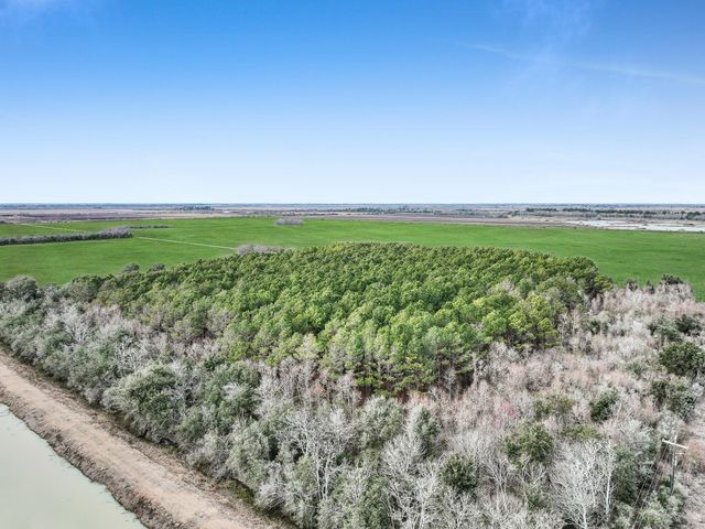 747 Canal Road, Winnie, TX 77665