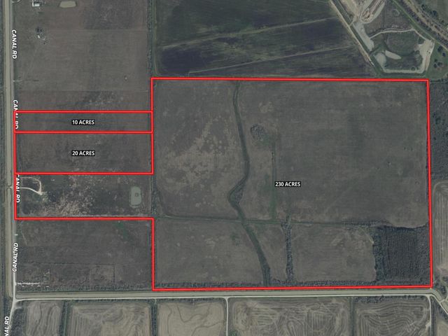 747 Canal Road, Winnie, TX 77665