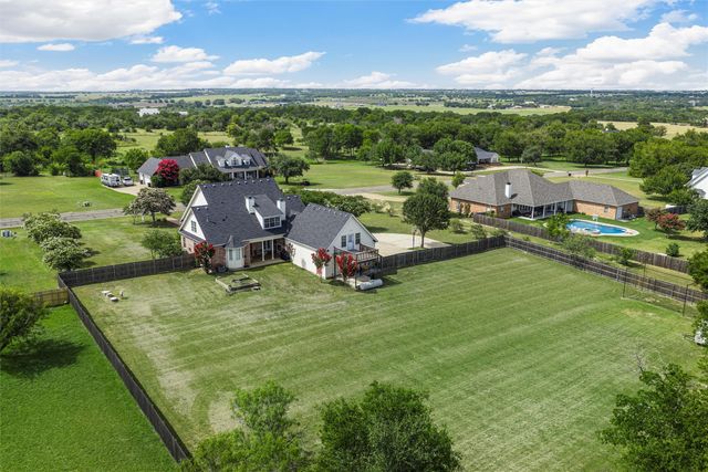 1240 Estes Road, Lorena, TX 76655
