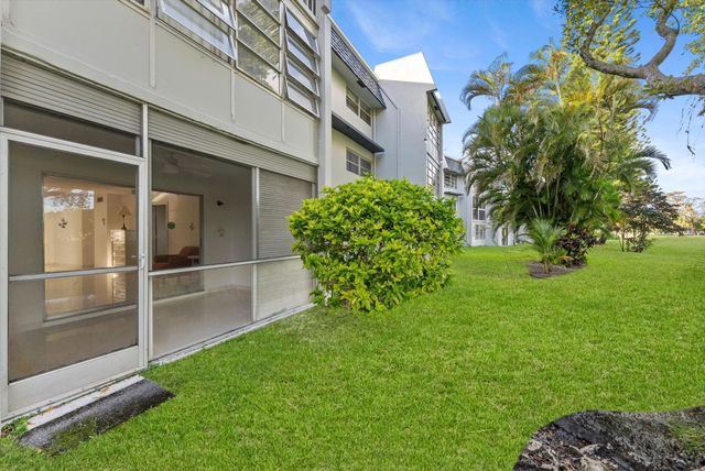 7797 Golf Cir Drive 104, Margate, FL 33063