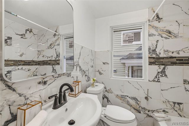 237 Rounds Avenue, Buffalo, NY 14215