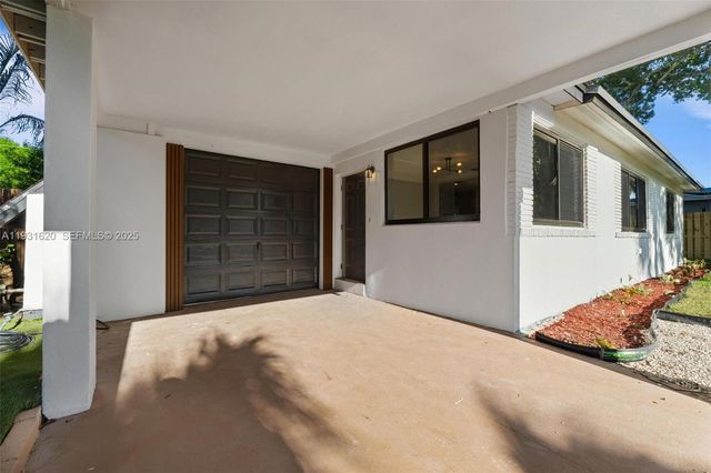 1516 SW 30th Terrace, Fort Lauderdale, FL 33312