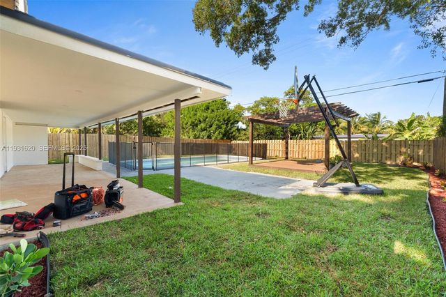 1516 SW 30th Terrace, Fort Lauderdale, FL 33312