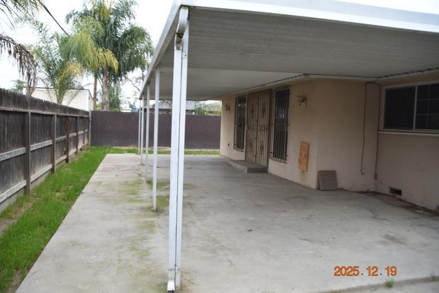 4115 E Dayton Avenue, Fresno, CA 93726