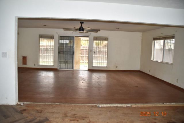 4115 E Dayton Avenue, Fresno, CA 93726