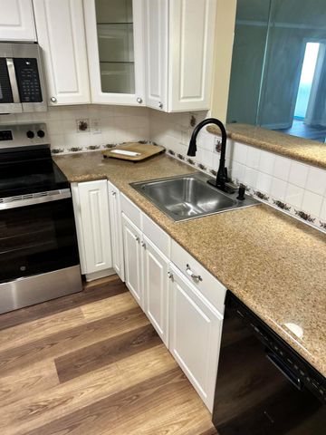 5201 NW 2nd Avenue 112, Boca Raton, FL 33487