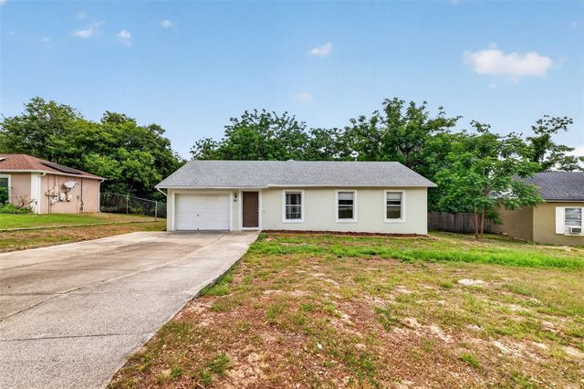 36 BAY RIDGE LOOP, Mascotte, FL 34753