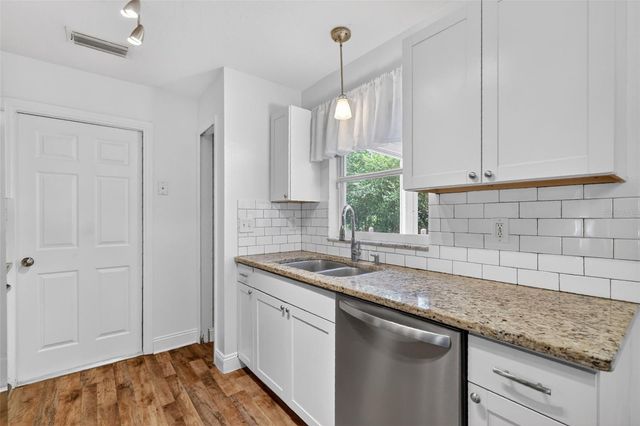 36 BAY RIDGE LOOP, Mascotte, FL 34753