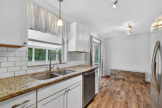 36 BAY RIDGE LOOP, Mascotte, FL 34753