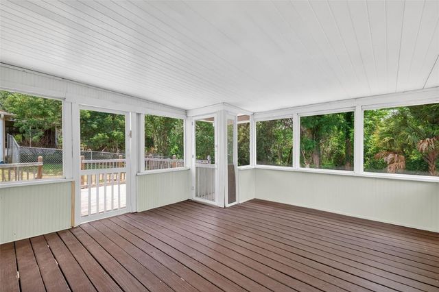 36 BAY RIDGE LOOP, Mascotte, FL 34753
