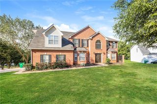 5176 Round Table Drive, Ellenwood, GA 30294