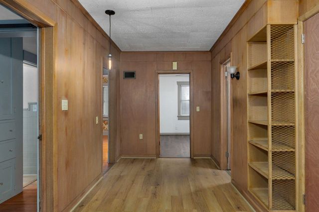 1615 West Nichols Street, Springfield, MO 65802