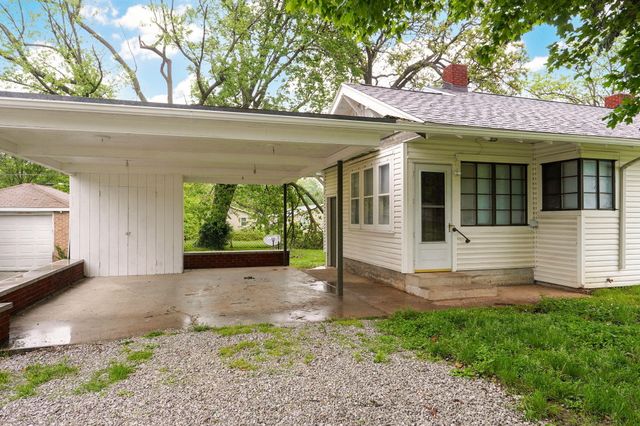 1615 West Nichols Street, Springfield, MO 65802