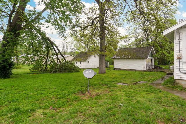1615 West Nichols Street, Springfield, MO 65802