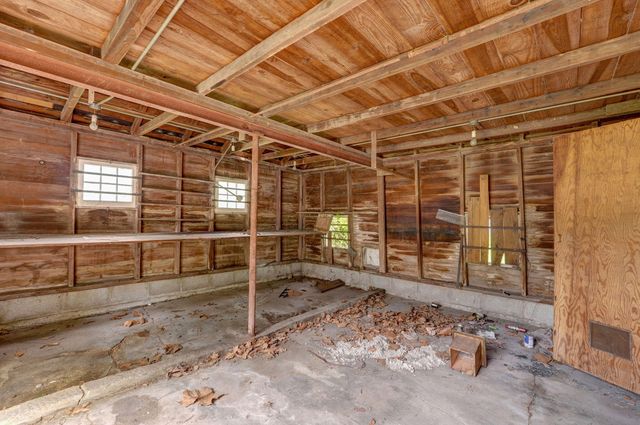 1615 West Nichols Street, Springfield, MO 65802