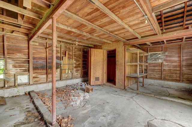 1615 West Nichols Street, Springfield, MO 65802