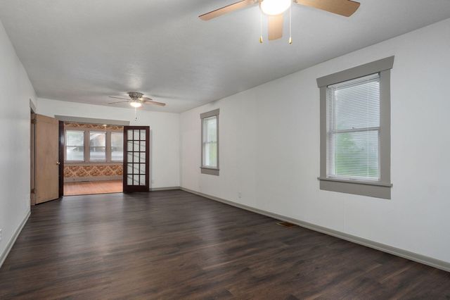 1615 West Nichols Street, Springfield, MO 65802