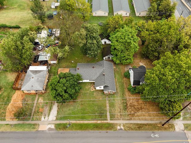 1615 West Nichols Street, Springfield, MO 65802