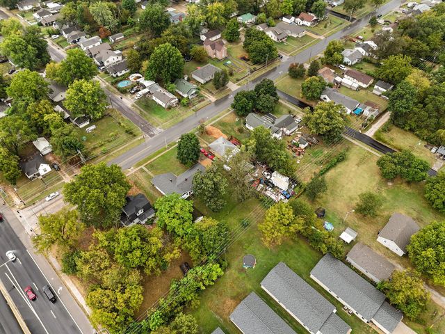 1615 West Nichols Street, Springfield, MO 65802