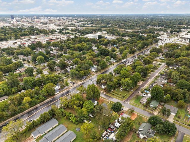 1615 West Nichols Street, Springfield, MO 65802