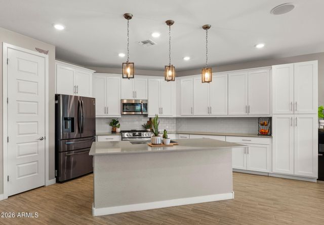 9741 E RESEARCH Avenue, Mesa, AZ 85212