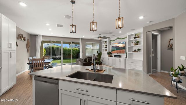 9741 E RESEARCH Avenue, Mesa, AZ 85212