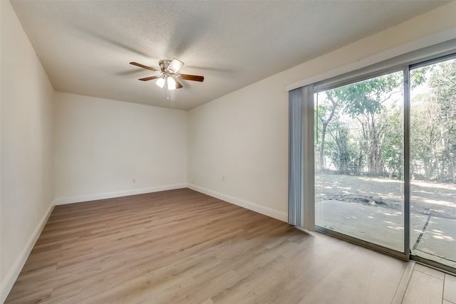 1049 Eastwood Drive, Lewisville, TX 75067