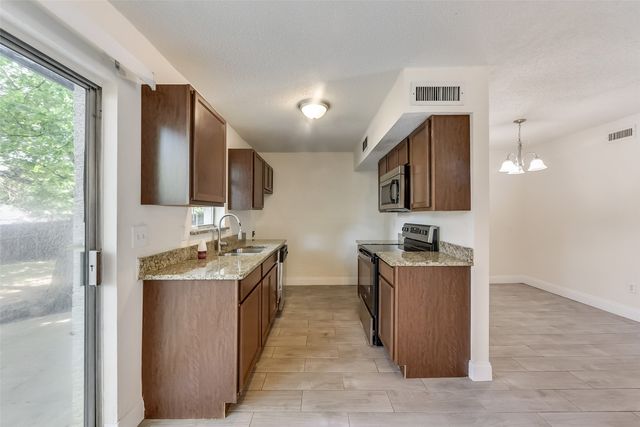 1049 Eastwood Drive, Lewisville, TX 75067