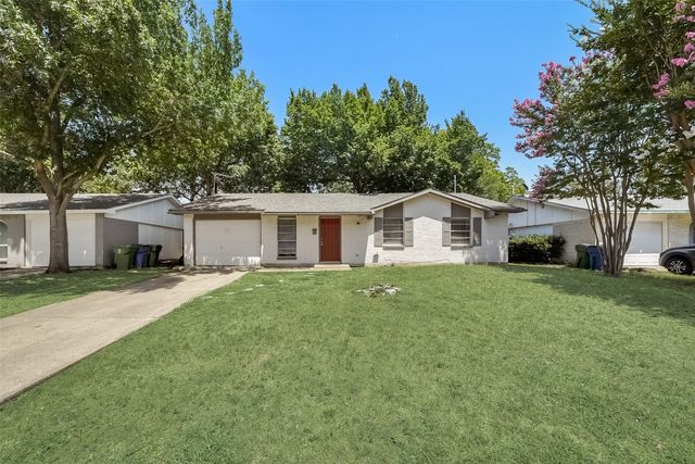 1049 Eastwood Drive, Lewisville, TX 75067