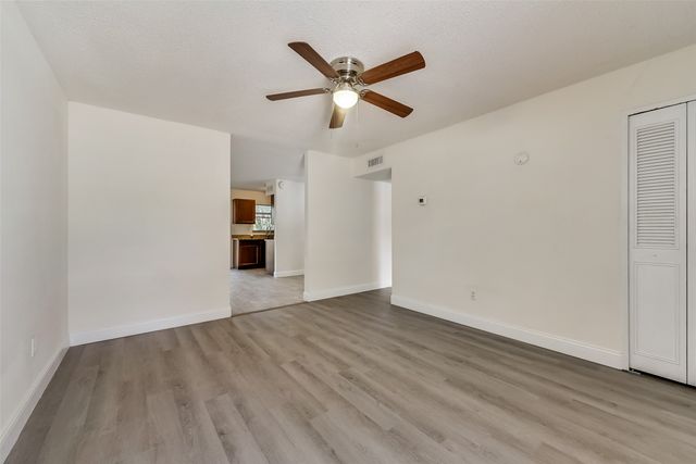 1049 Eastwood Drive, Lewisville, TX 75067