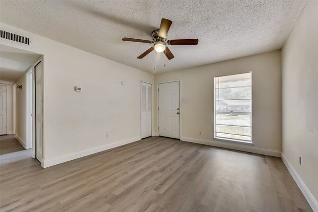 1049 Eastwood Drive, Lewisville, TX 75067