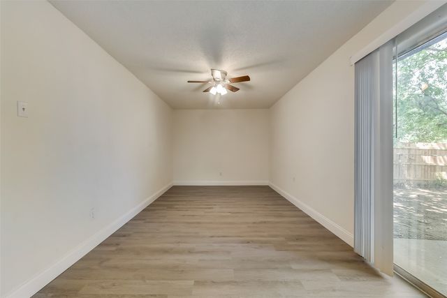 1049 Eastwood Drive, Lewisville, TX 75067