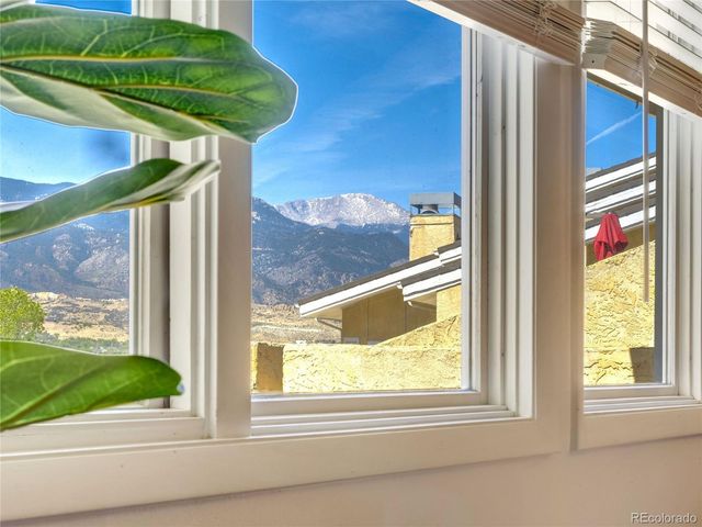 518 Observatory Drive, Colorado Springs, CO 80904