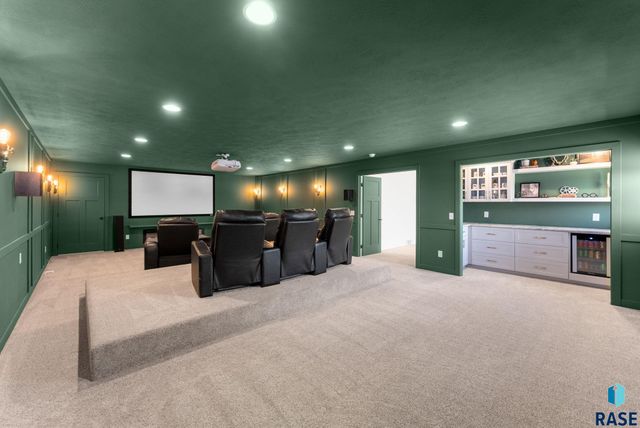 27203 Cedar Ridge Ct, Harrisburg, SD 57032