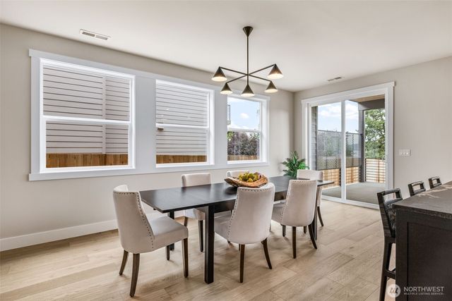 429 Ton-A-Wan-Da Avenue NE, Tacoma, WA 98422