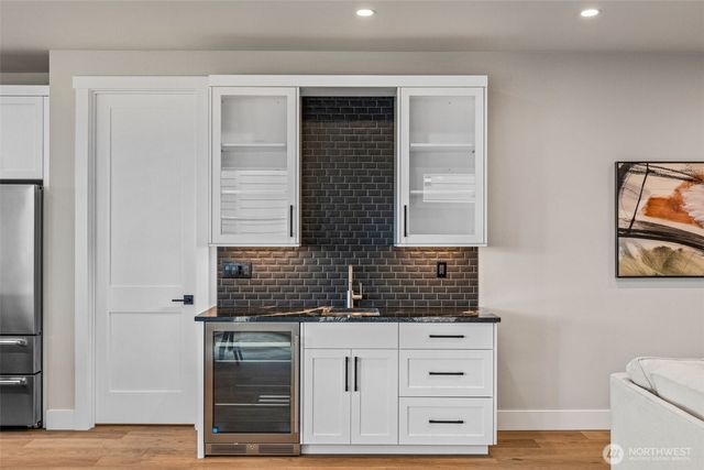 429 Ton-A-Wan-Da Avenue NE, Tacoma, WA 98422