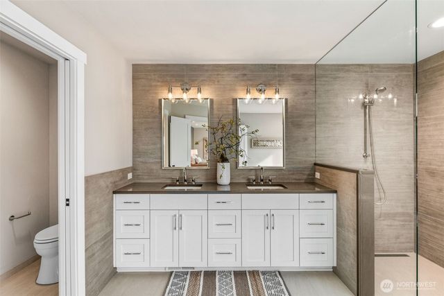 429 Ton-A-Wan-Da Avenue NE, Tacoma, WA 98422