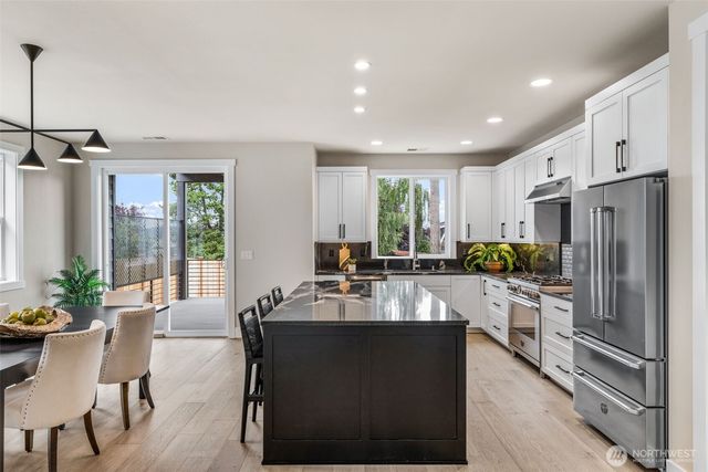 429 Ton-A-Wan-Da Avenue NE, Tacoma, WA 98422