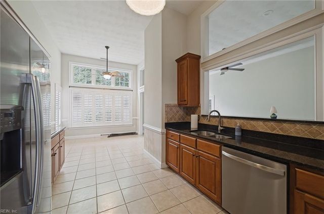 22347 Graystone DR, Carrollton, VA 23314