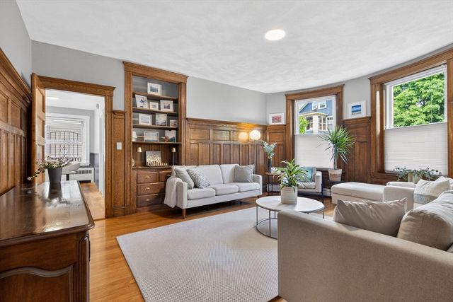815 Centre Street 1, Boston, MA 02130