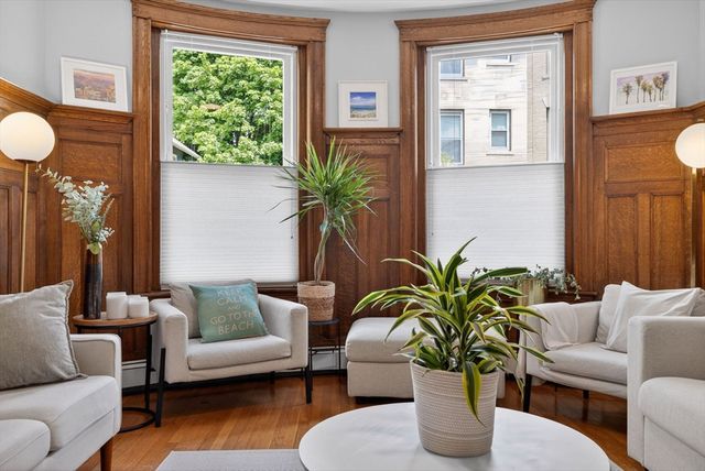 815 Centre Street 1, Boston, MA 02130