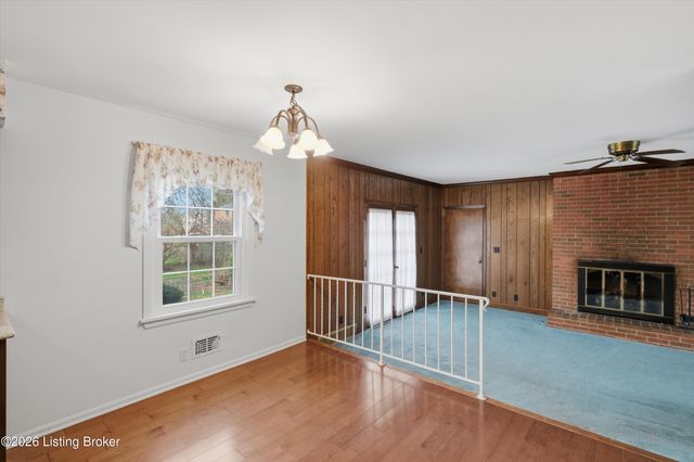 3206 Brownsboro Vista Dr, Louisville, KY 40242