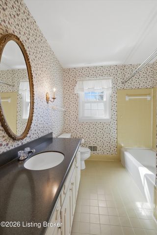 3206 Brownsboro Vista Dr, Louisville, KY 40242