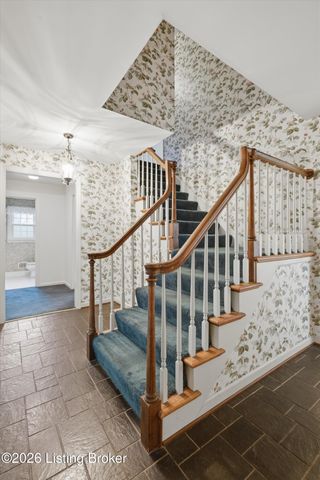 3206 Brownsboro Vista Dr, Louisville, KY 40242